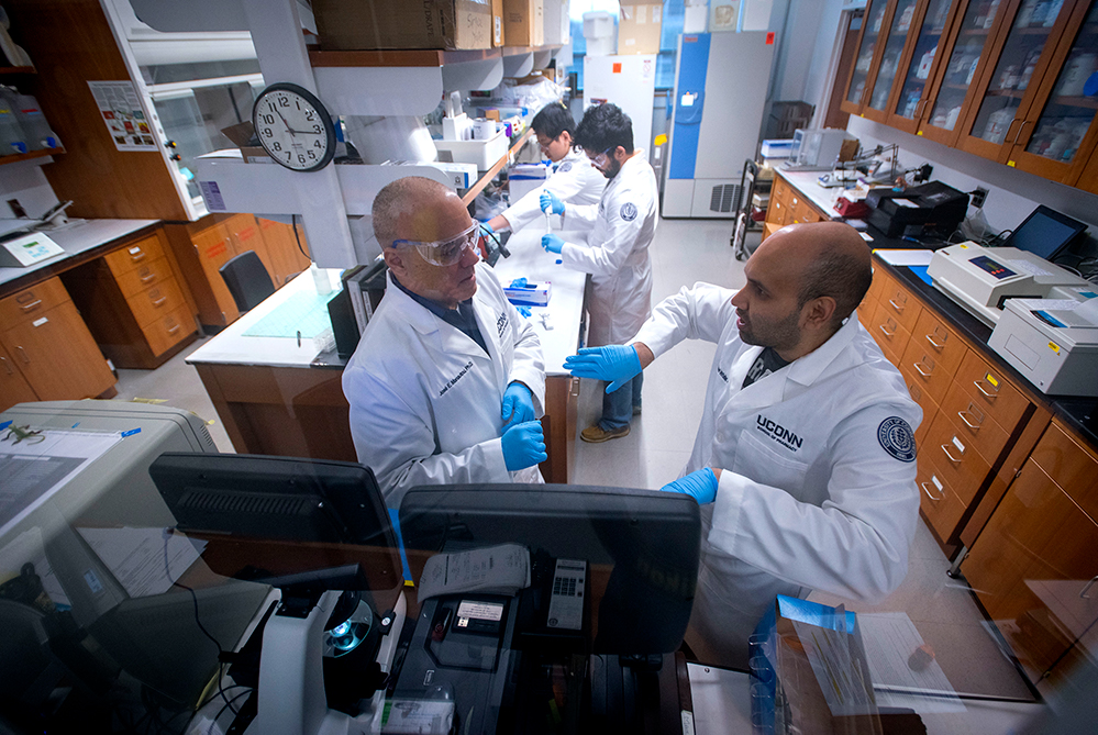 Jose Manautou in his lab